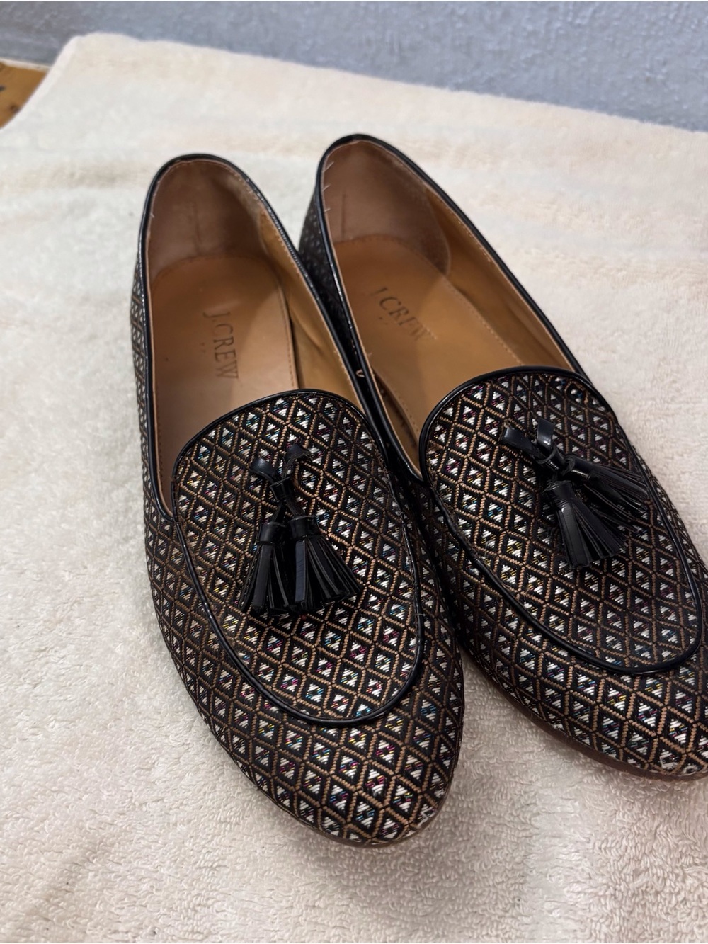 J. Crew Black and Gold Geometric Tassel Loafers SZ 9 Heels Jacquard Flats